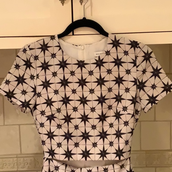 Bec & Bridge Ivory/Black Star Print Cutout Fitted Mini Dress Women’s Size 4 - Picture 3 of 5